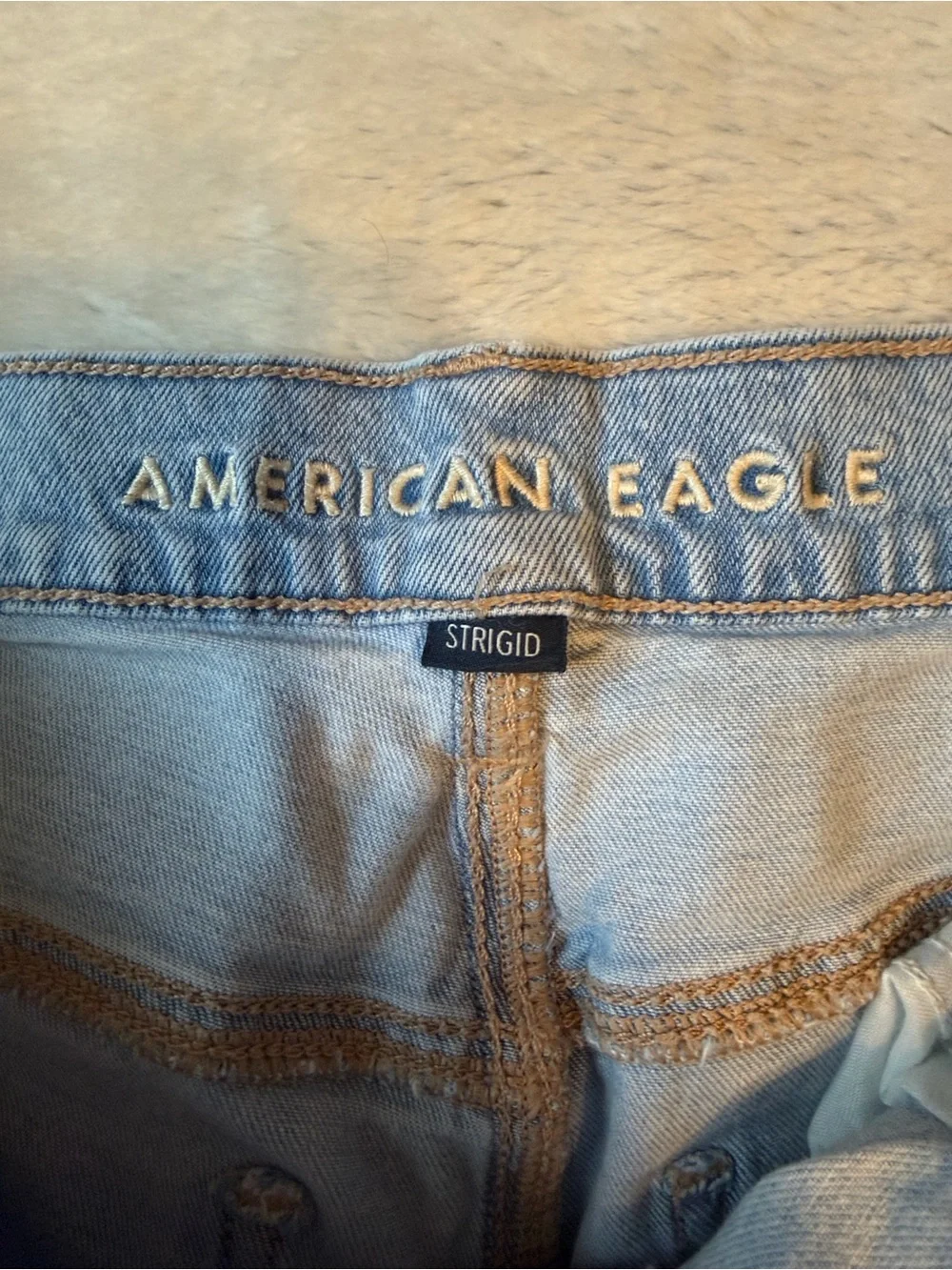 American Eagle Outfitters Low Rise Ultra Wide-Leg Jeans. Size 10 Long - Picture 9 of 10